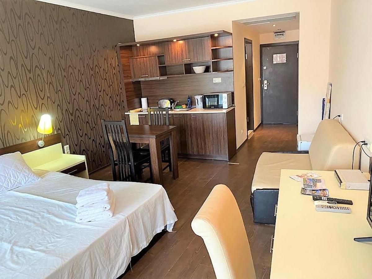 Menada Apartments In Grand Hotel Sveti Vlas Extérieur photo
